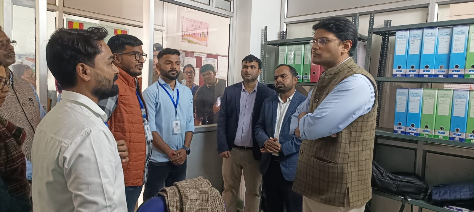 उपायुक्त ने घाटशिला नियोजनालय सह मॉडल कैरियर सेंटर, स्कील सेंटर एवं आईटीआई का किया निरीक्षण