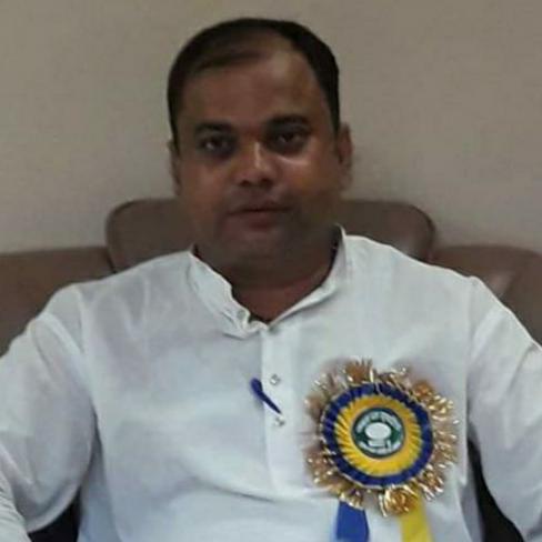 Jamshedpur : प्रशासन पहले ऑटो चालकों को आईडी कार्ड जारी करे, फिर जांच करे : पवन पांडे