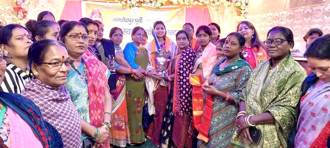 Jamshedpur : भाजपा महिला मोर्चा ने विधायक पूर्णिमा साहू का किया अभिनंदन