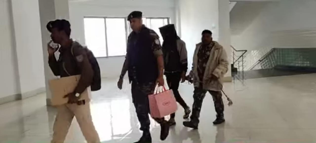 धनबाद में एसीबी ने रिकॉर्ड रूम के बड़ा बाबू व सहयोगी को रिश्वत लेते रंगेहाथ किया गिरफ्तार