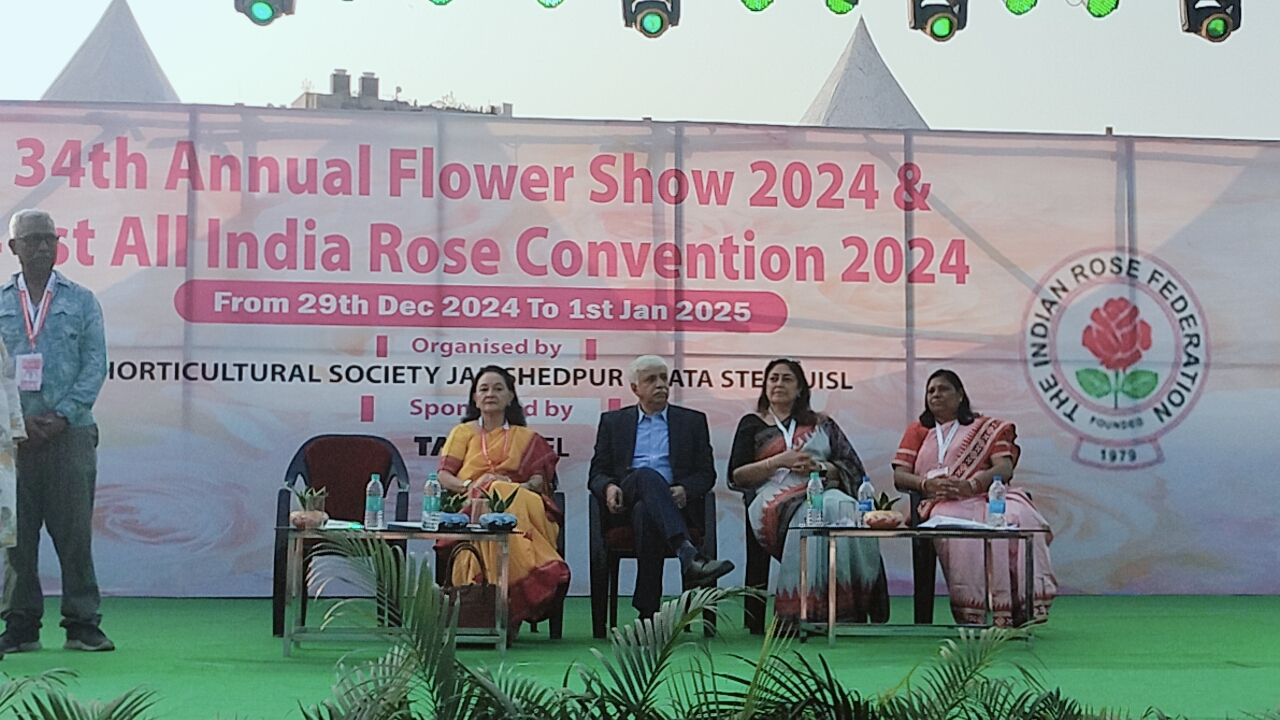 बिष्टुपुर में 34 वां फ्लावर शो शुरू, फूलों से महका गोपाल मैदान