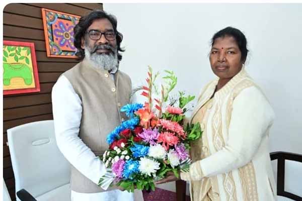 Jharkhand: नीरू भगत ने आजसू से दिया इस्तीफा पार्टी के लोगों को दिया यह सुझाव, झामुमो में शामिल होने के हैं कयास