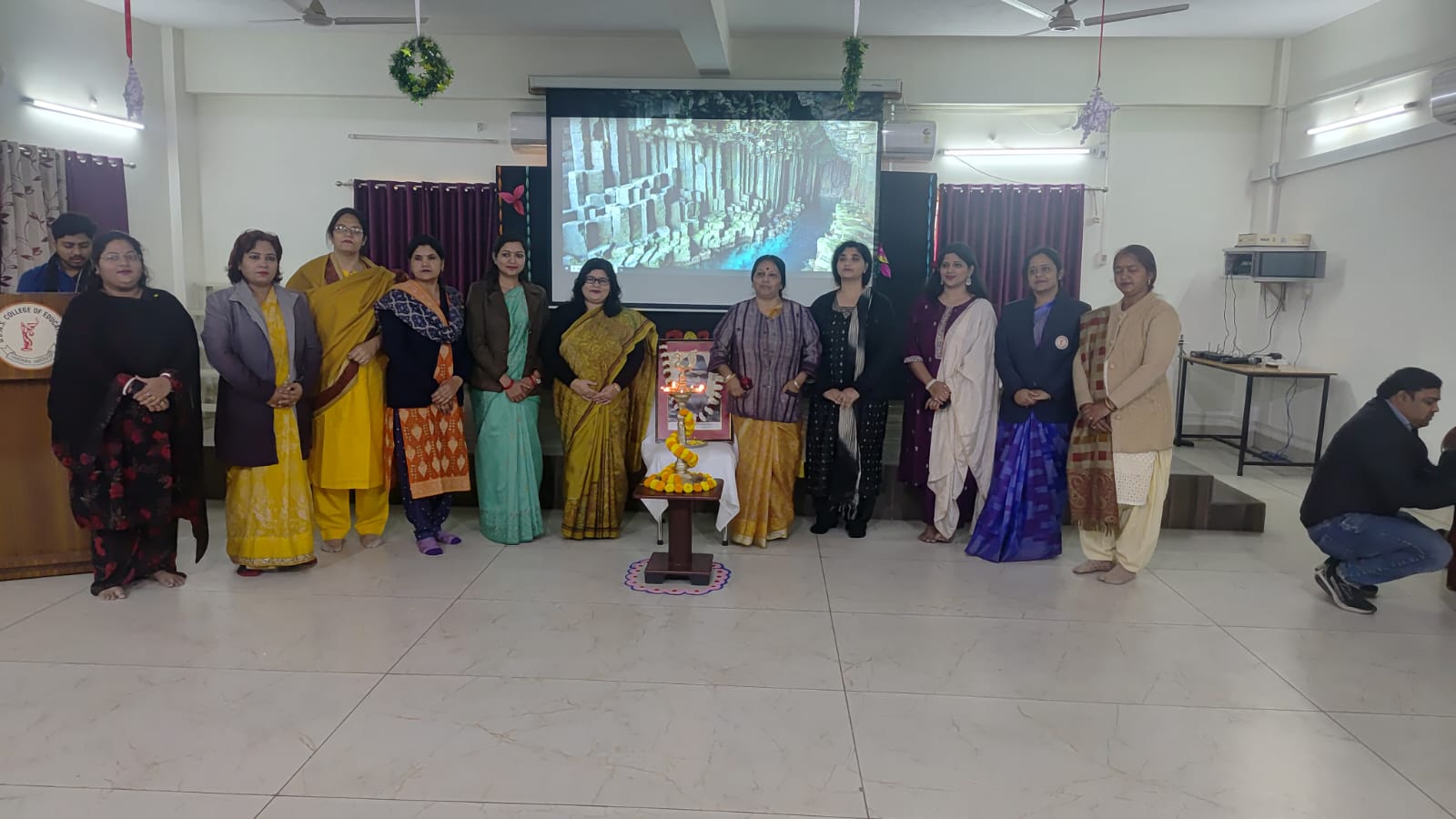 Jamshedpur: सुभाष चंद्र बोस की 128वीं जयंती पर डीबीएमएस कॉलेज में कार्यक्रम आयोजित