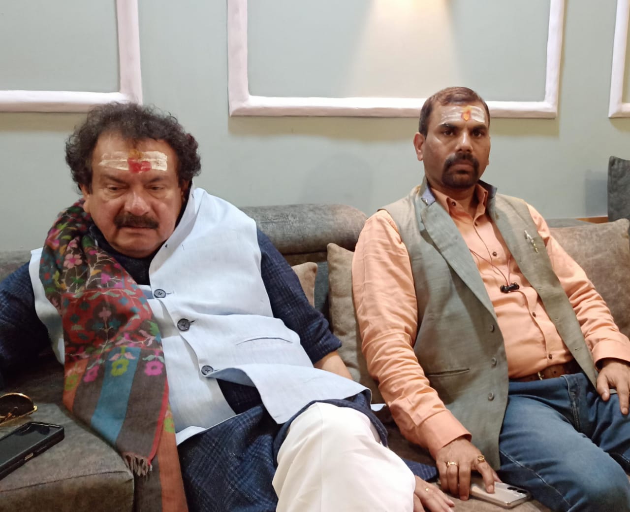 Deoghar : केंद्रीय राज्य मंत्री प्रो. एसपी सिंह बघेल ने देवघर में बाबा बैद्यनाथ की पूजा-अर्चना की