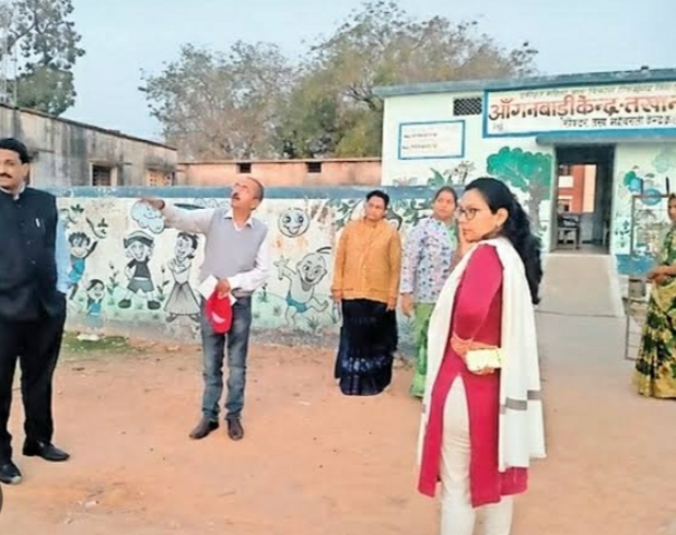 कांटाशोल आंगनबाड़ी केन्द्र व आयुष्मान आरोग्य केन्द्र का जिला स्तरीय टीम ने किया निरीक्षण