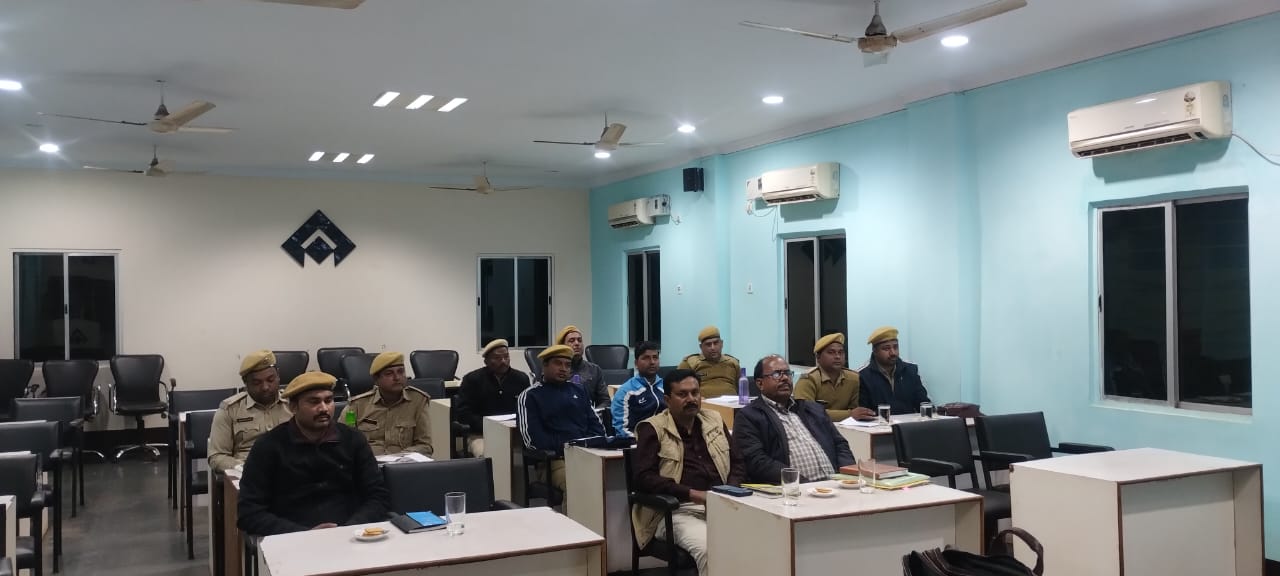 West Singhbhum: जंगलों को आग से बचाने के लिए सारंडा में हुई अहम बैठक, कभी हुआ करता था राजपरिवार का निजि शिकार-क्षेत्र