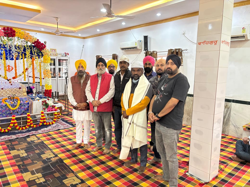 Jamshedpur: प्रकाश पर्व पर गुरुद्वारा साहिब में आयोजित कीर्तन दरबार में शामिल हुए पोटका विधायक