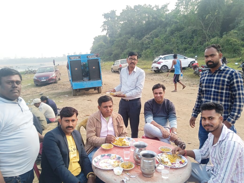 Jamshedpur: टाटा स्टील गम्हरिया ब्लू मिग मिल का पिकनिक आयोजन, मज़दूर एकता पर हुआ विचार-विमर्श