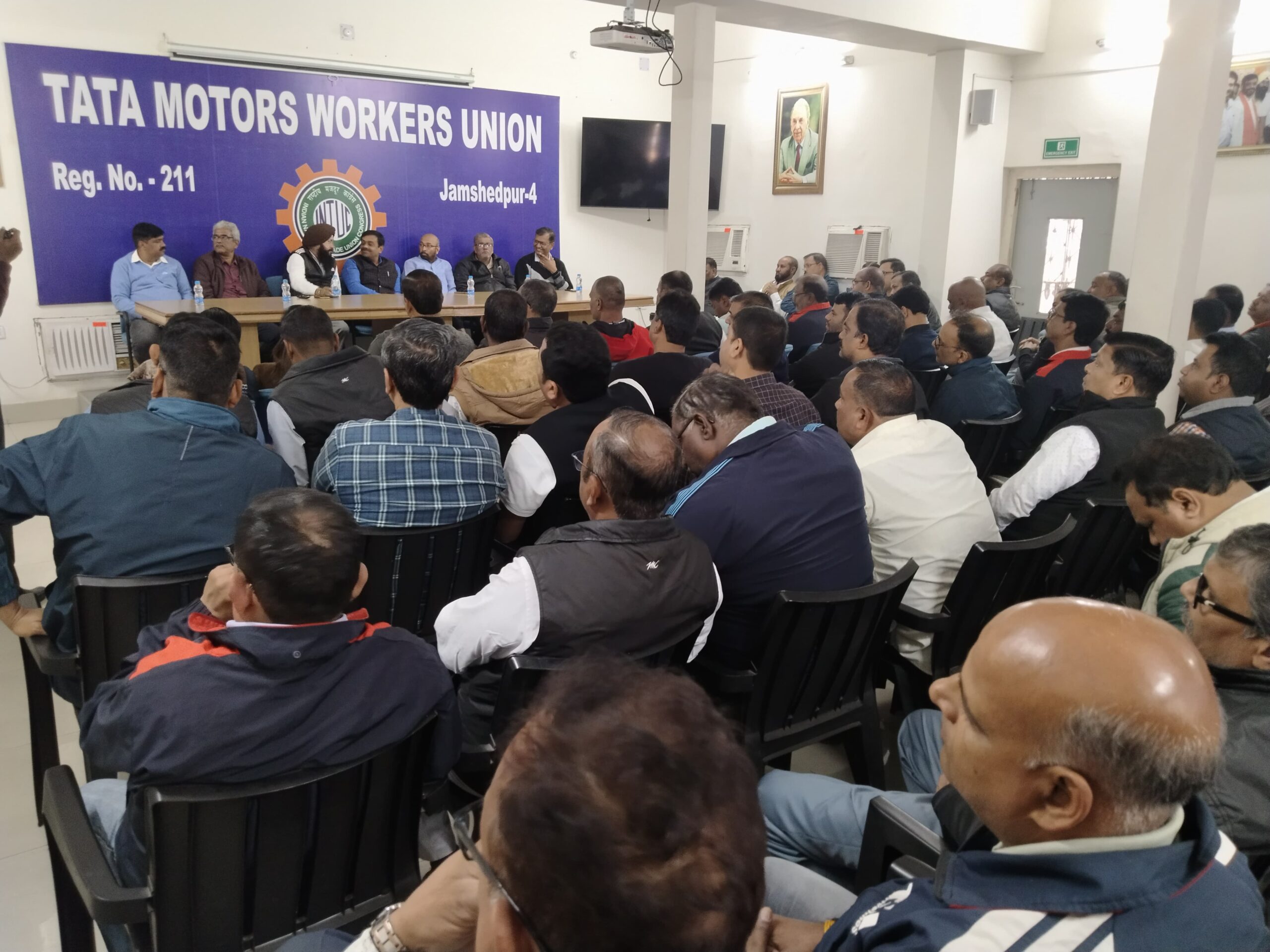 Jamshedpur: Tata Motors Workers Union की बैठक में इन महत्वपूर्ण विषयों पर हुई चर्चा