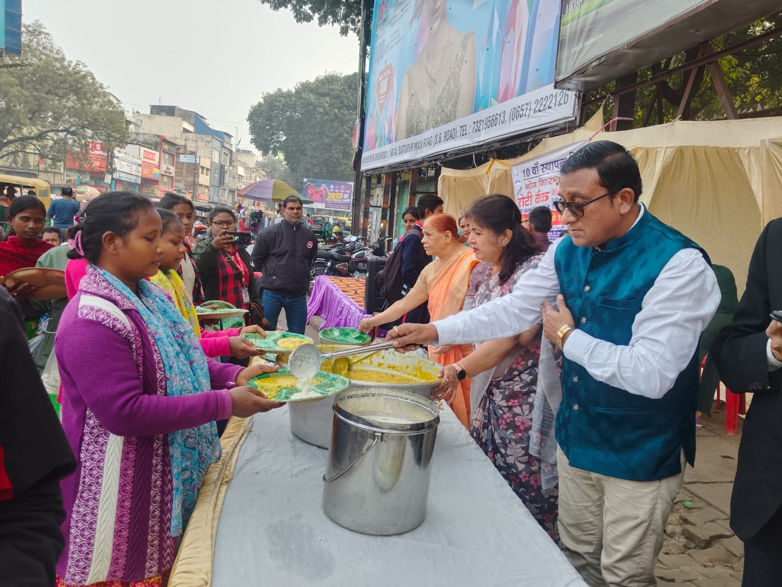 Jamshedpur: रोटी बैंक का 10वां स्थापना दिवस, 10 हज़ार लोगों ने किया भोग ग्रहण