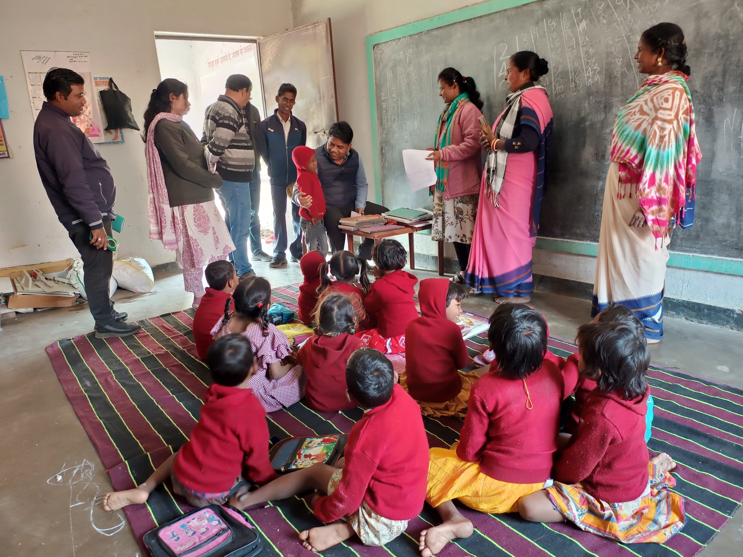 East Singhbhum: जिला दण्डाधिकारी के निर्देश पर हुआ विकास कार्यों का निरीक्षण