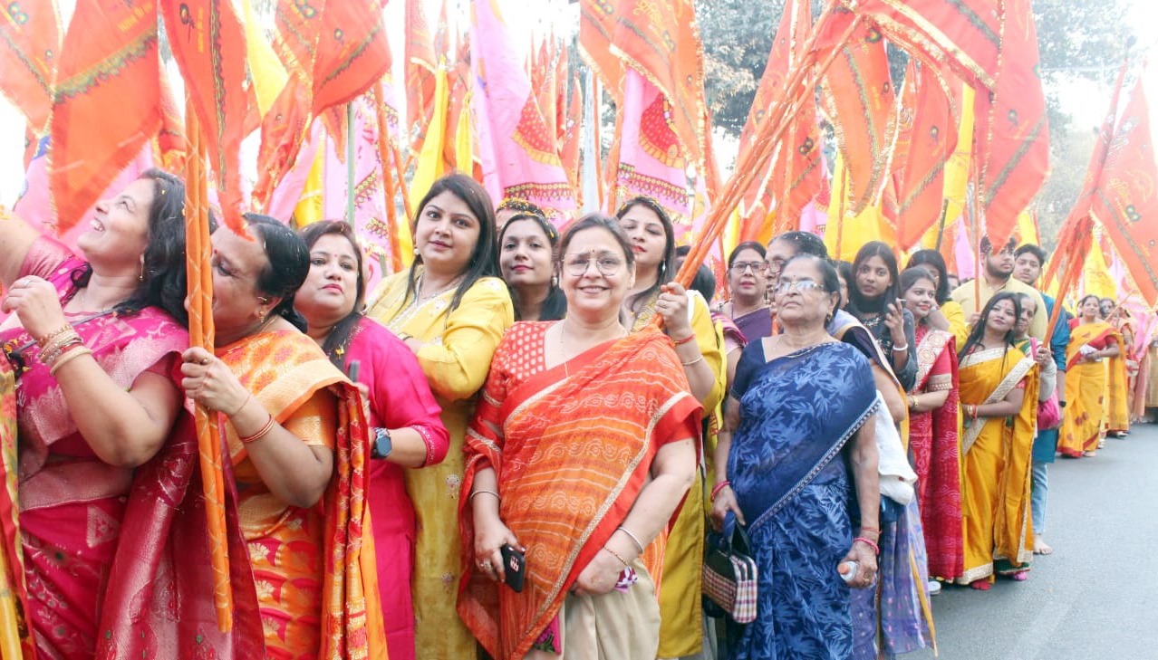 Jamshedpur: श्री श्याम बाबा प्राण-प्रतिष्ठा समारोह के चौथे दिन 1501 निशान के साथ निकली शोभा यात्रा