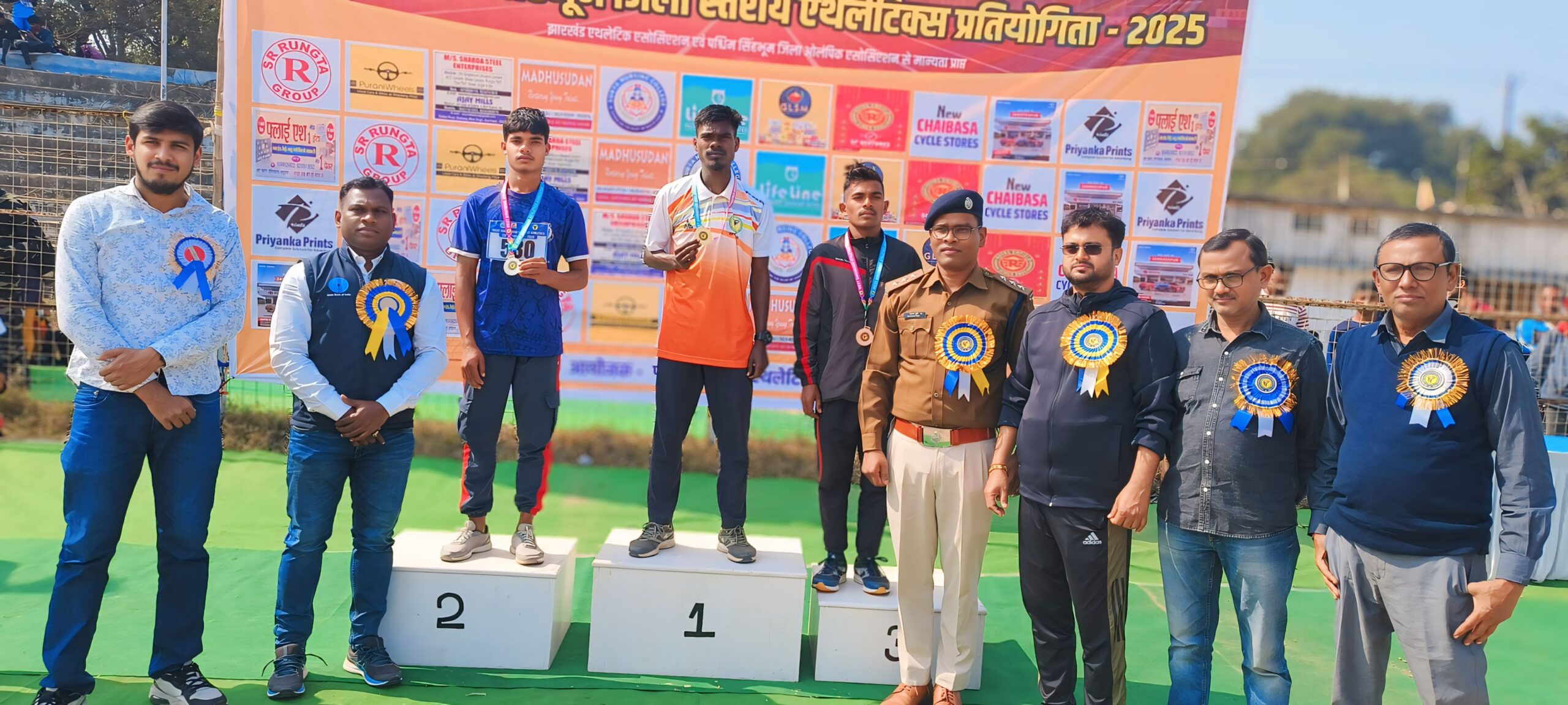 Jamshedpur: जिला स्तरीय प्रतियोगिता, रोहित जेराई दौड़ में बने सबसे तेज धावक