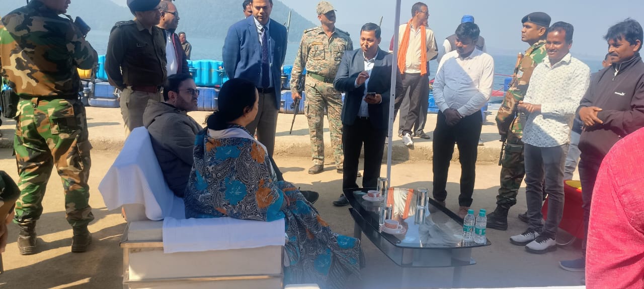 Chandil: मुख्य सचिव अलका तिवारी पहुंची चांडिल डैम, विकास की हैं संभावनाएं