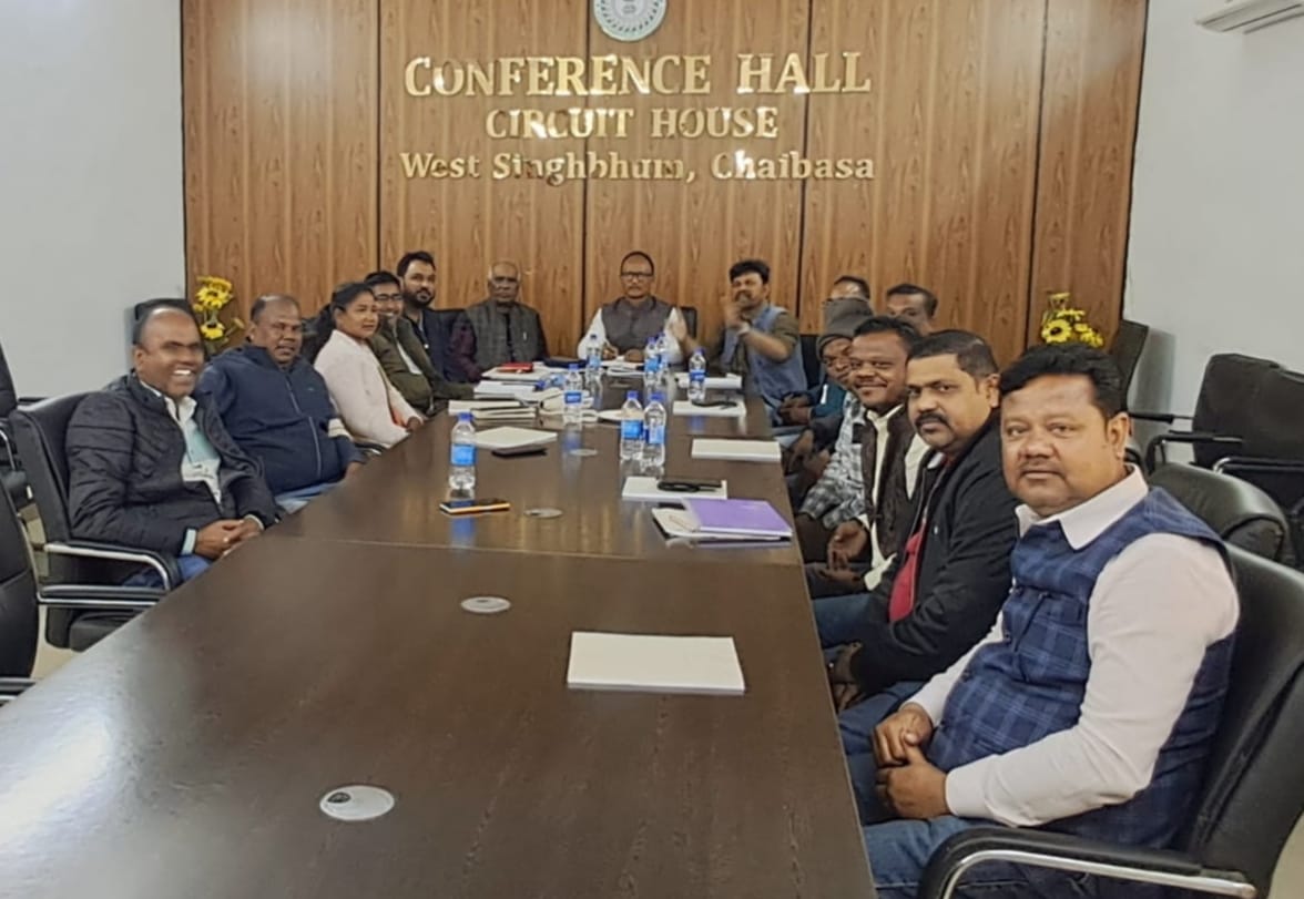 Chaibasa: झामुमो केन्द्रीय महाधिवेशन के पूर्व सांगठनिक गतिविधियाँ तेज, समितियों के पुनर्गठन का कार्य जारी