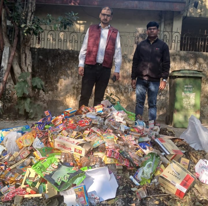 Jamshedpur: स्कूलों के पास तंबाकू उत्पाद की बिक्री पर सख्ती, अवैध तंबाकू उत्पाद जब्त