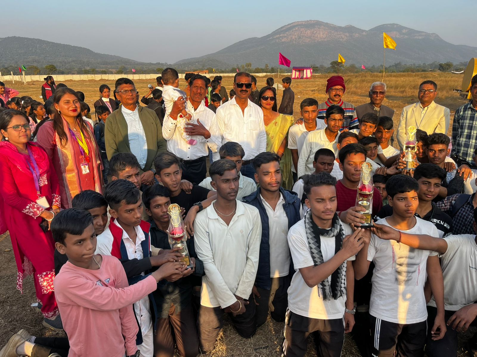 Jamshedpur: जेवियर पब्लिक स्कूल कीताडीह के बच्चों ने उठाया पिकनिक का आनंद