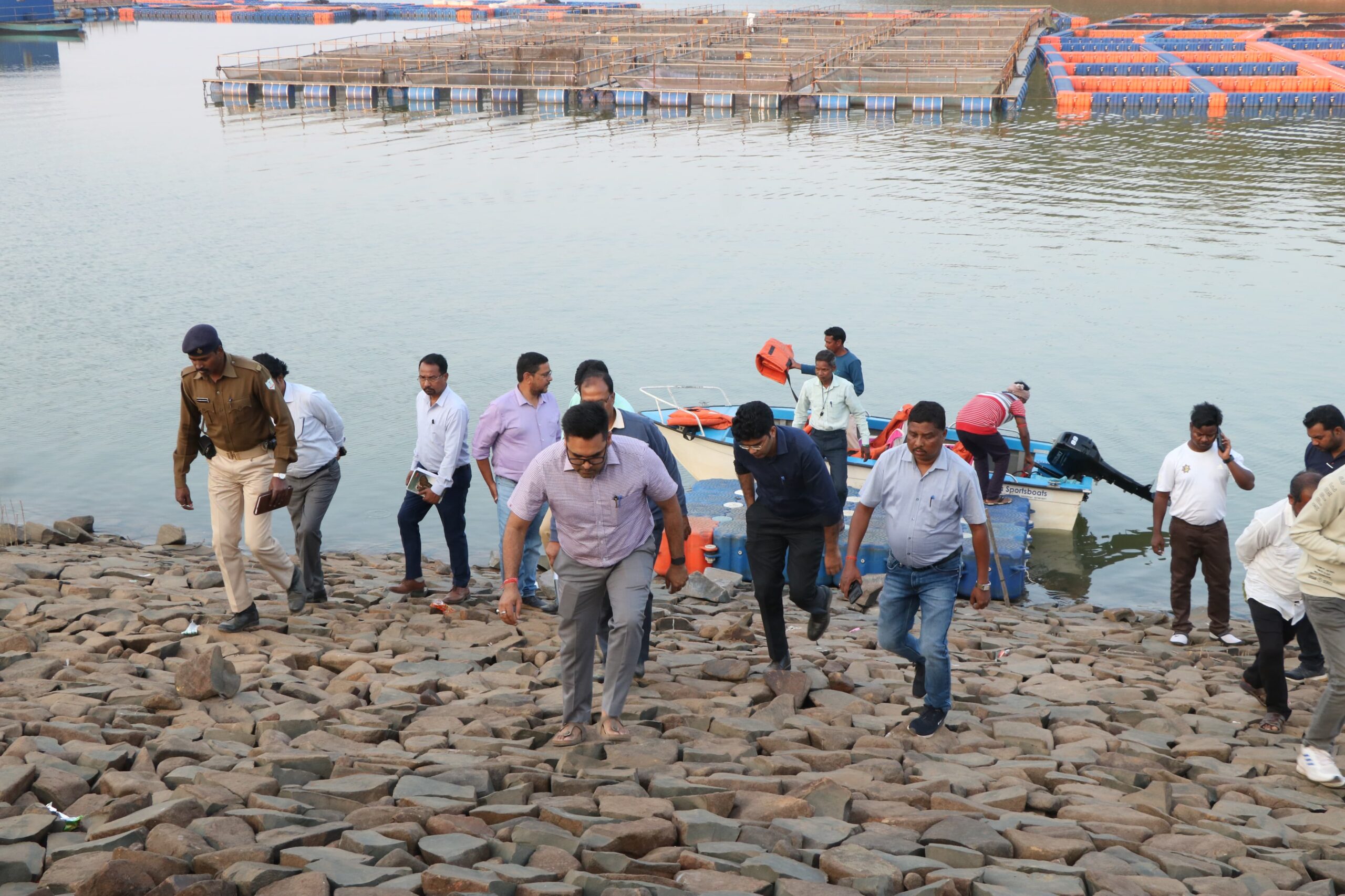 West Singhbhum: तोर्लो डैम और जलापूर्ति योजनाओं का निरीक्षण, विकास की संभावनाओं पर चर्चा