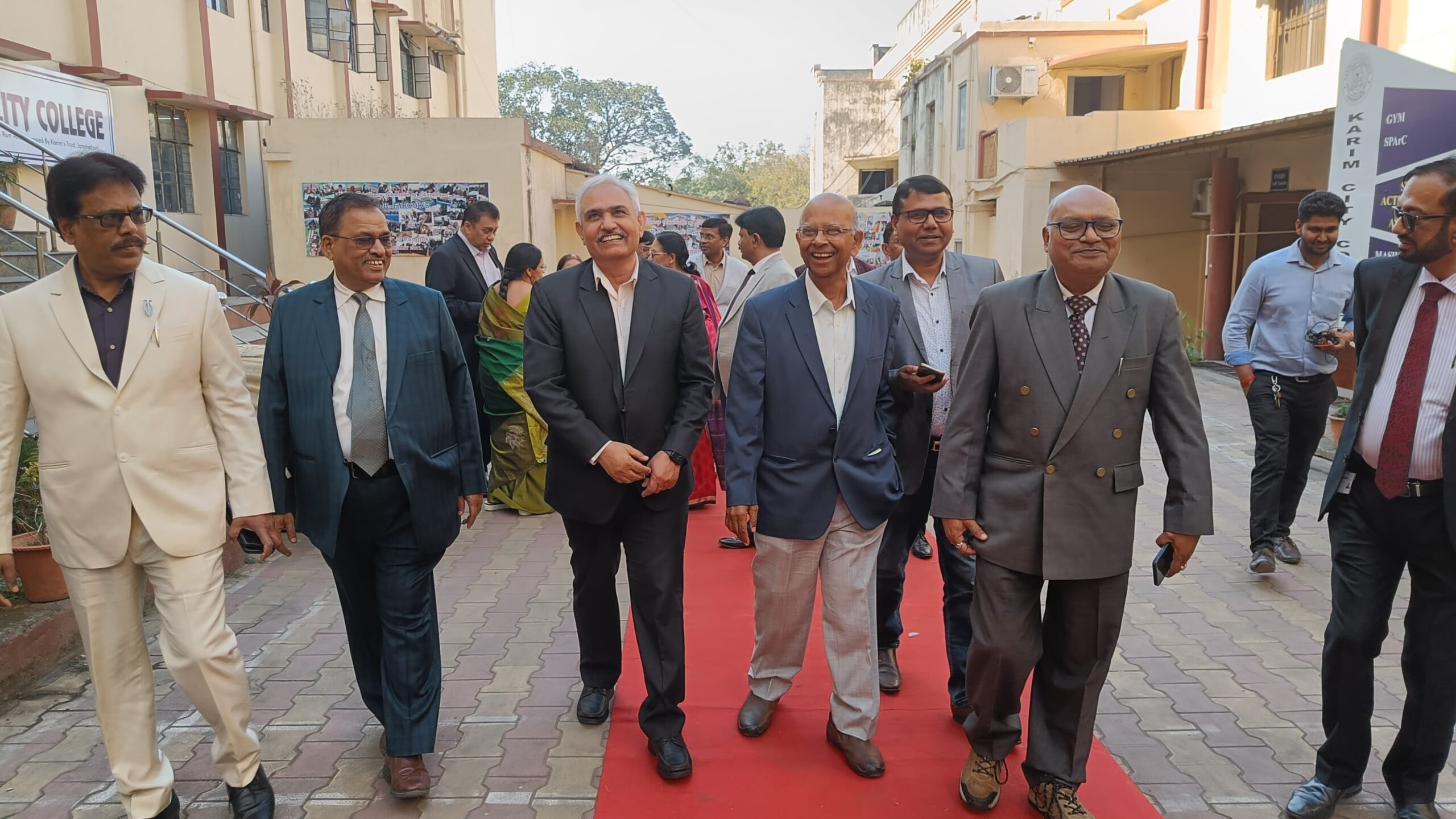 Jamshedpur : करीम सिटी कॉलेज का NAAC टीम ने किया निरीक्षण