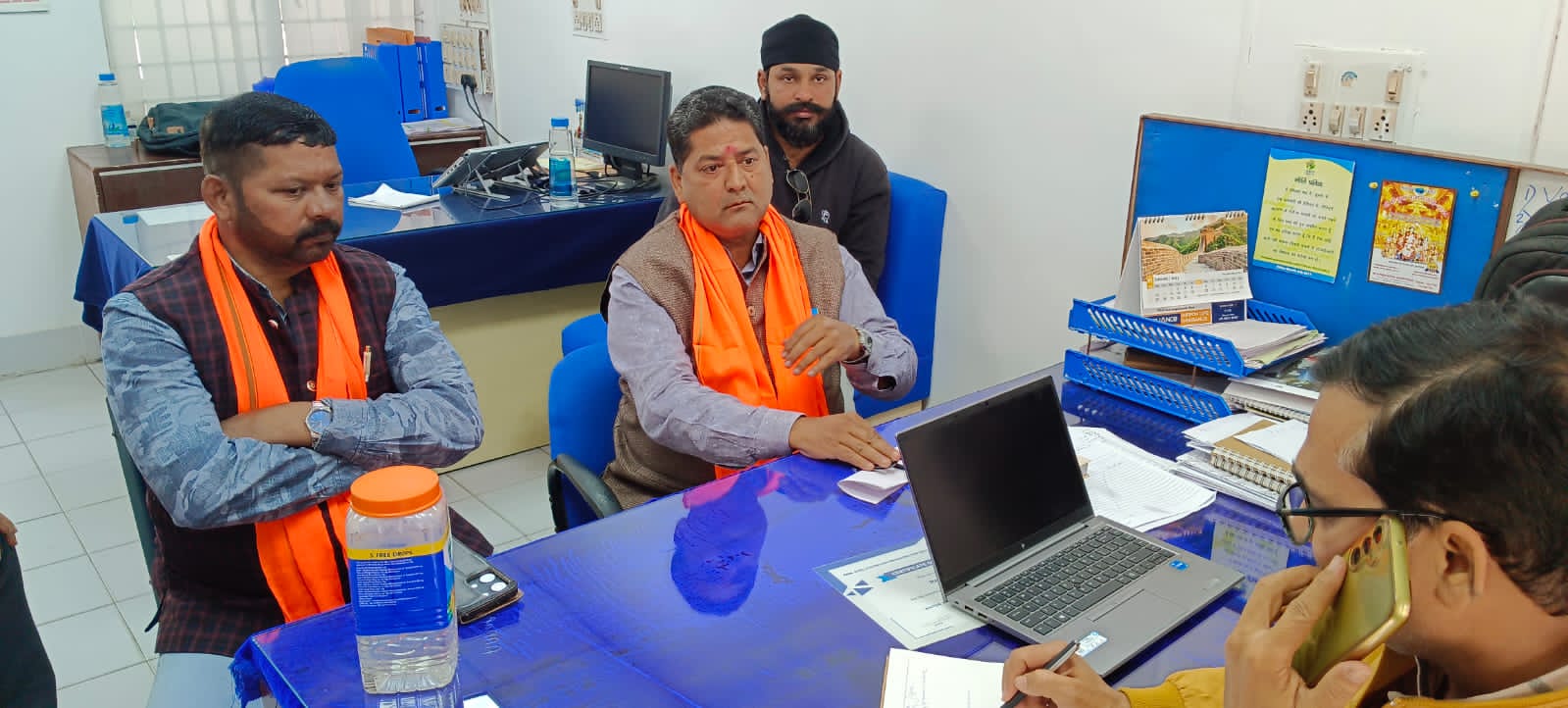 Jamshedpur: बस्तियों में गंदे और बदबूदार पानी की आपूर्ति, जनता हुई परेशान