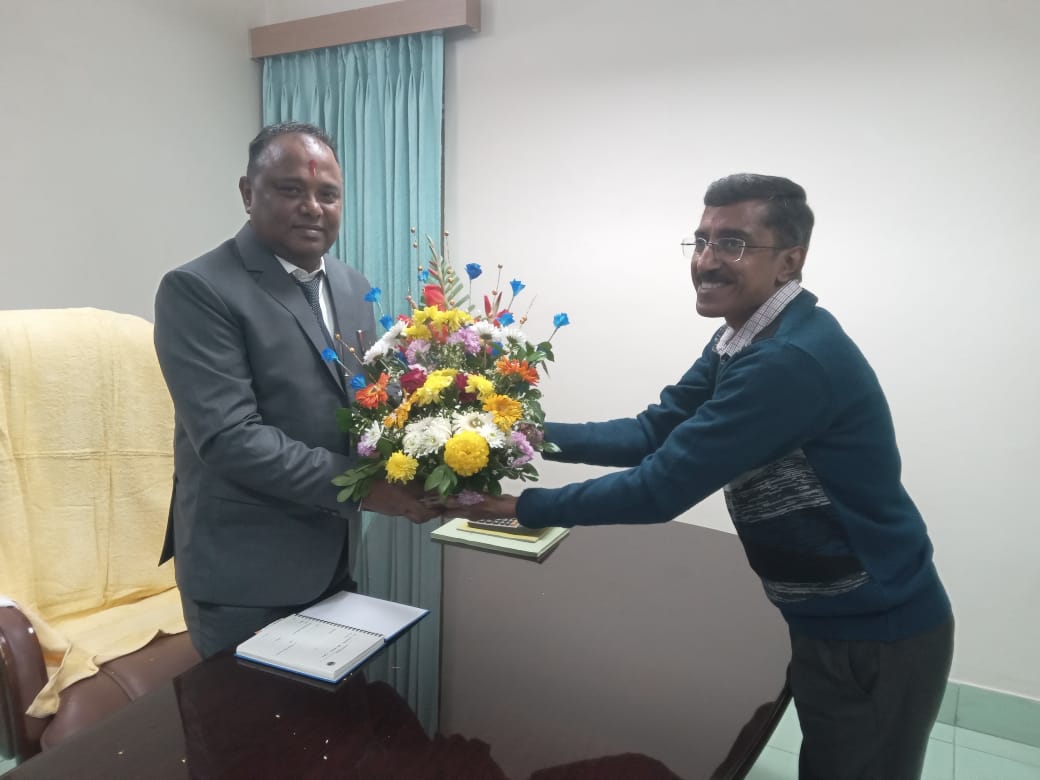 UCIL के नए वित्त निर्देशक विक्रम केसरी दास ने संभाला कार्यभार