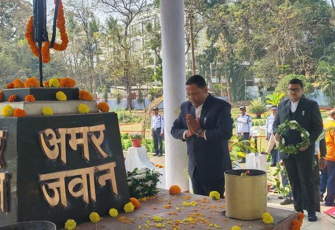 Chaibasa: चाईबासा में महात्मा गांधी की पुण्यतिथि पर यहाँ दी गई भावपूर्ण श्रद्धांजलि