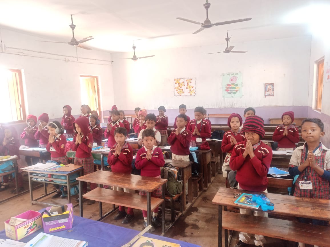 West Singhbhum: DAV चिरिया में सत्य और अहिंसा के पुजारी को किया गया नमन