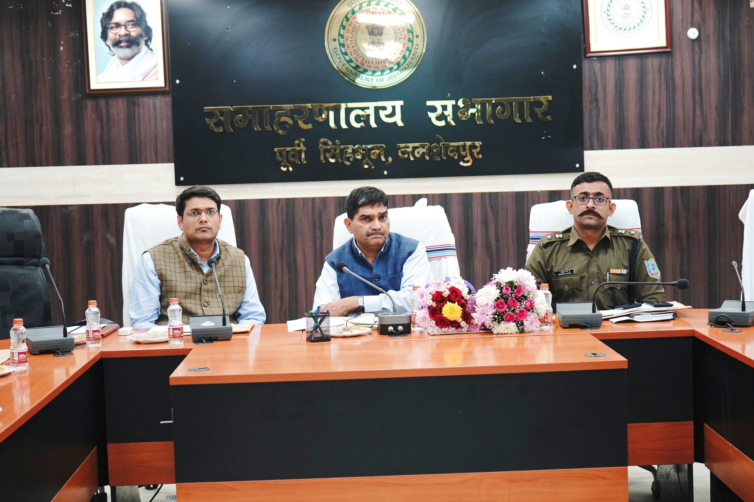 Jamshedpur: शैडो एरिया में मोबाइल टॉवर, प्रशासन और दूरसंचार मंत्रालय में अहम चर्चा