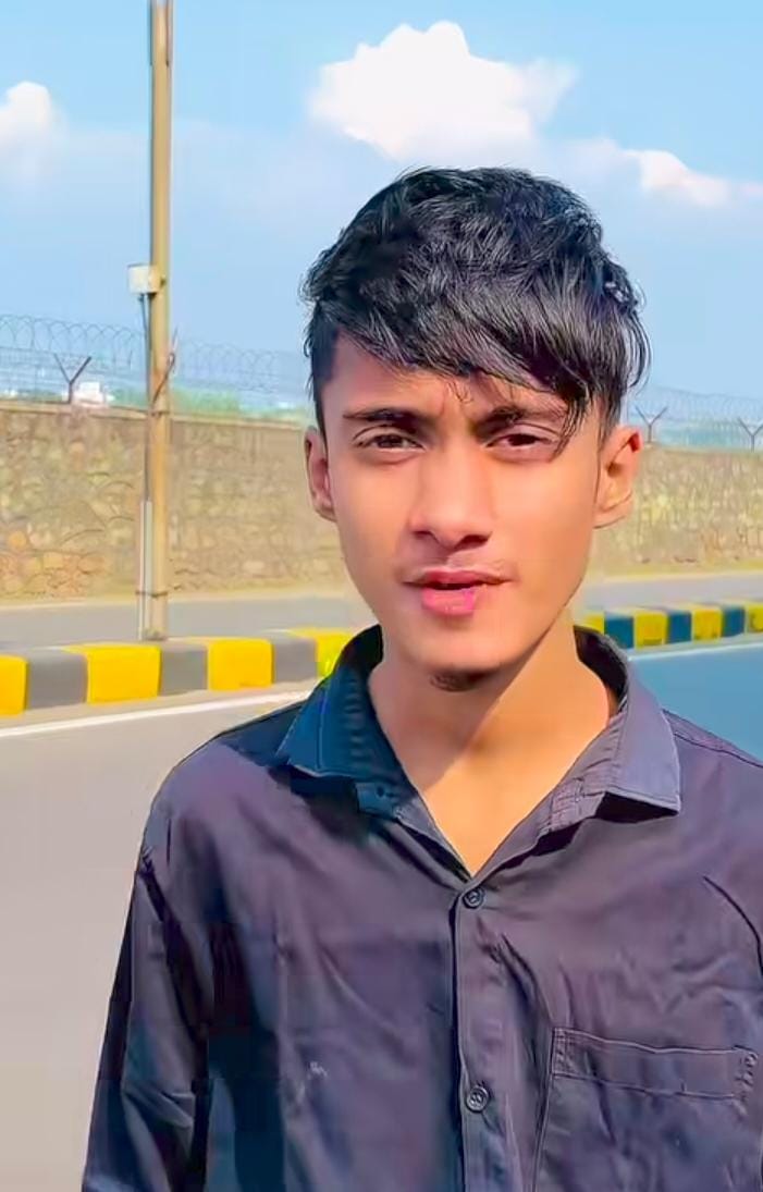 कदमा टोल ब्रिज से गिरकर युवक की मौत, वीडियो बनाने के दौरान हुआ हादसा