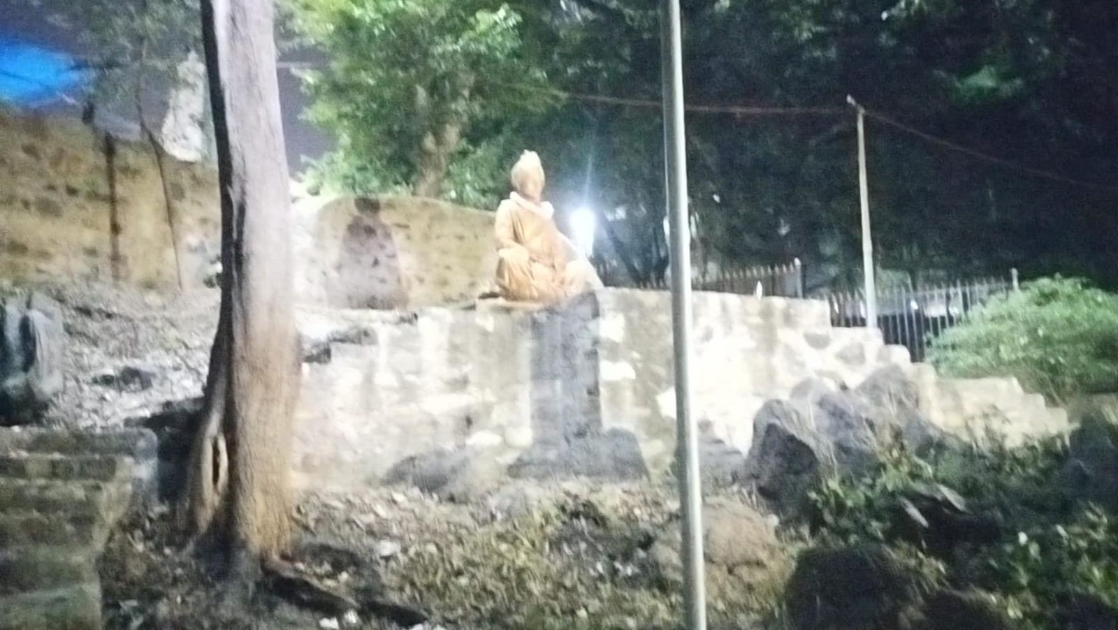 टेल्को भुवनेश्वरी मंदिर स्थित स्वामी विवेकानंद उद्यान के रख खराब की उठी मांग