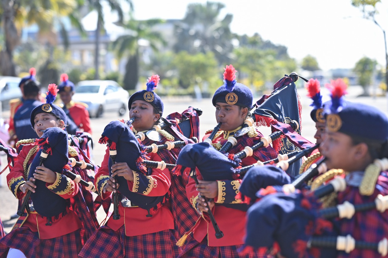 Ranchi : गणतंत्र दिवस पर दिल्ली में कस्तूरबा गांधी बालिका विद्यालय पटमदा की छात्राएं करेंगी बैंड का प्रदर्शन
