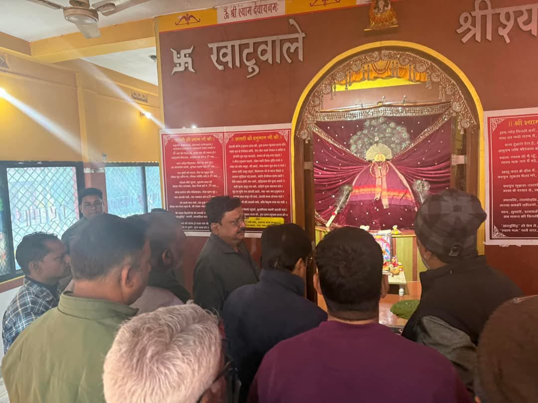 Madhupur : पंचमंदिर श्री श्याम बाबा व बजरंगबली मंदिर में चोरी, मुकुट समेत 20 लाख के आभूषण गायब