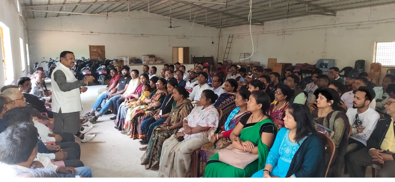 Baharagora : सात मार्च को नौवां सामूहिक विवाह समारोह होगा आयोजित – डॉ दिनेशानंद गोस्वामी