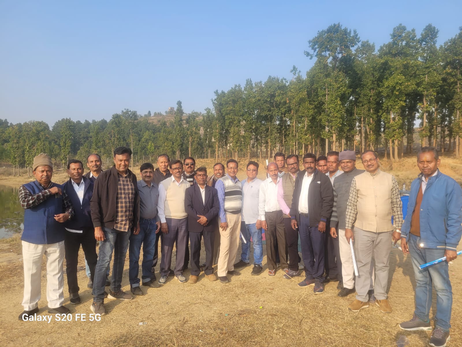 ग्राम विकास विद्यालय में पूर्व छात्रों का मिलन समारोह आयोजित