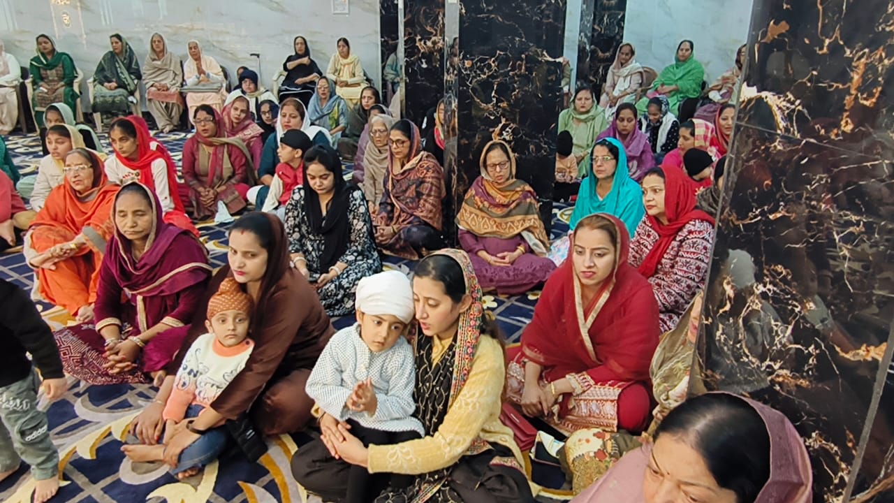 गिरिडीह में धूमधाम से मनाया गया गुरु गोविंद सिंह का प्रकाश पर्व