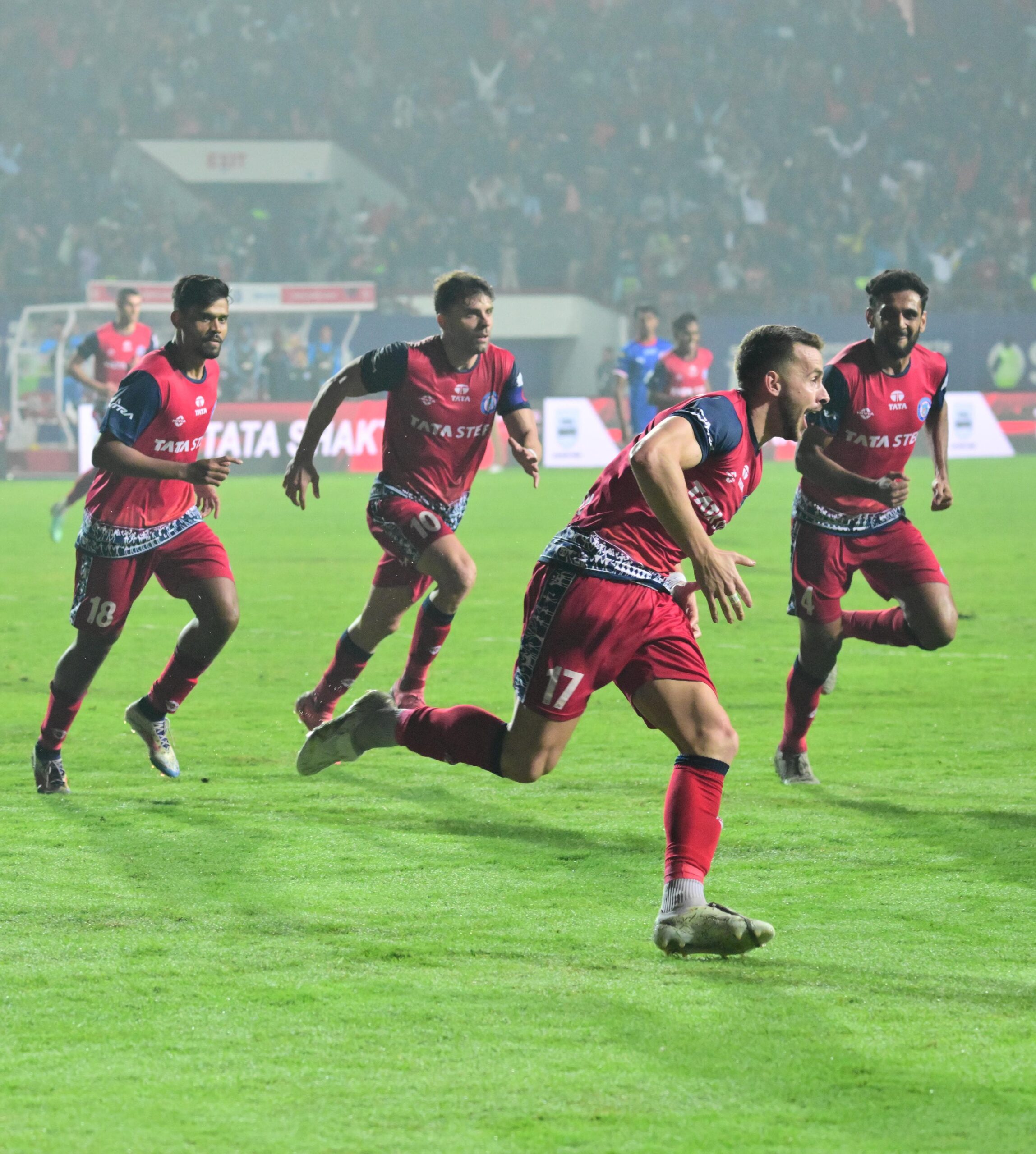 जमशेदपुर एफसी ने 2-1 से बेंगलुरु एफसी को हराया