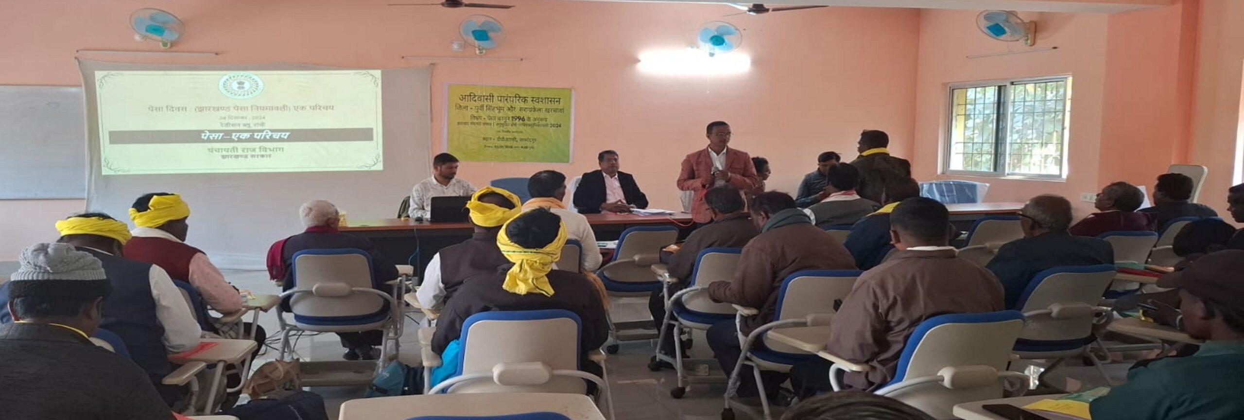 Jamshedpur : पेसा नियमावली को लेकर आदिवासी समाज में फैले भ्रम को दूर करने की जरूरतः विजय कुजूर