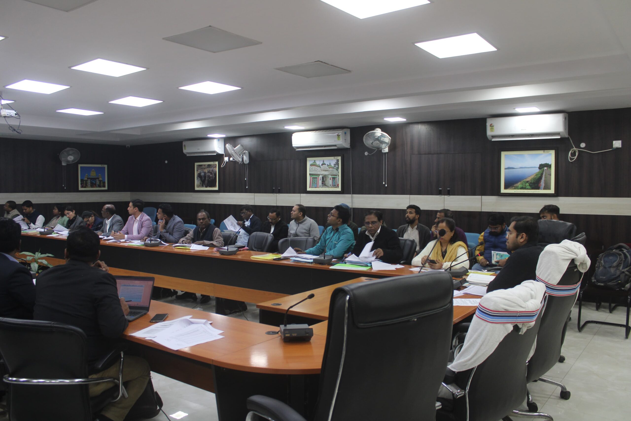 East Singhbhum: ODF प्लस मॉडल गांव, स्वच्छता और पेयजल: समाहरणालय में हुई विशेष बैठक, जारी हुए निर्देश