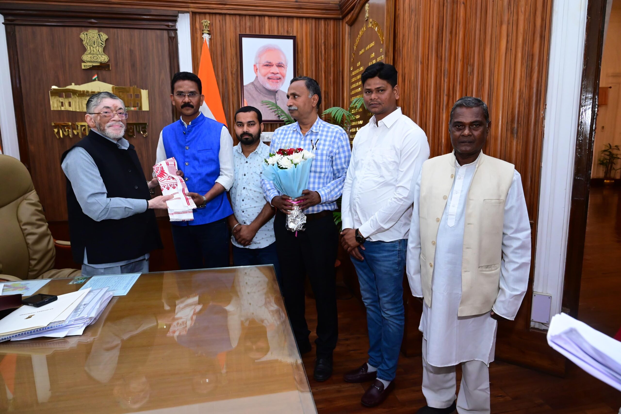 Jamshedpur : सोनारी में सीएनटी जमीन फर्जीवाड़ा का मामला पहुंचा राजभवन, राज्यपाल से शिकायत‌