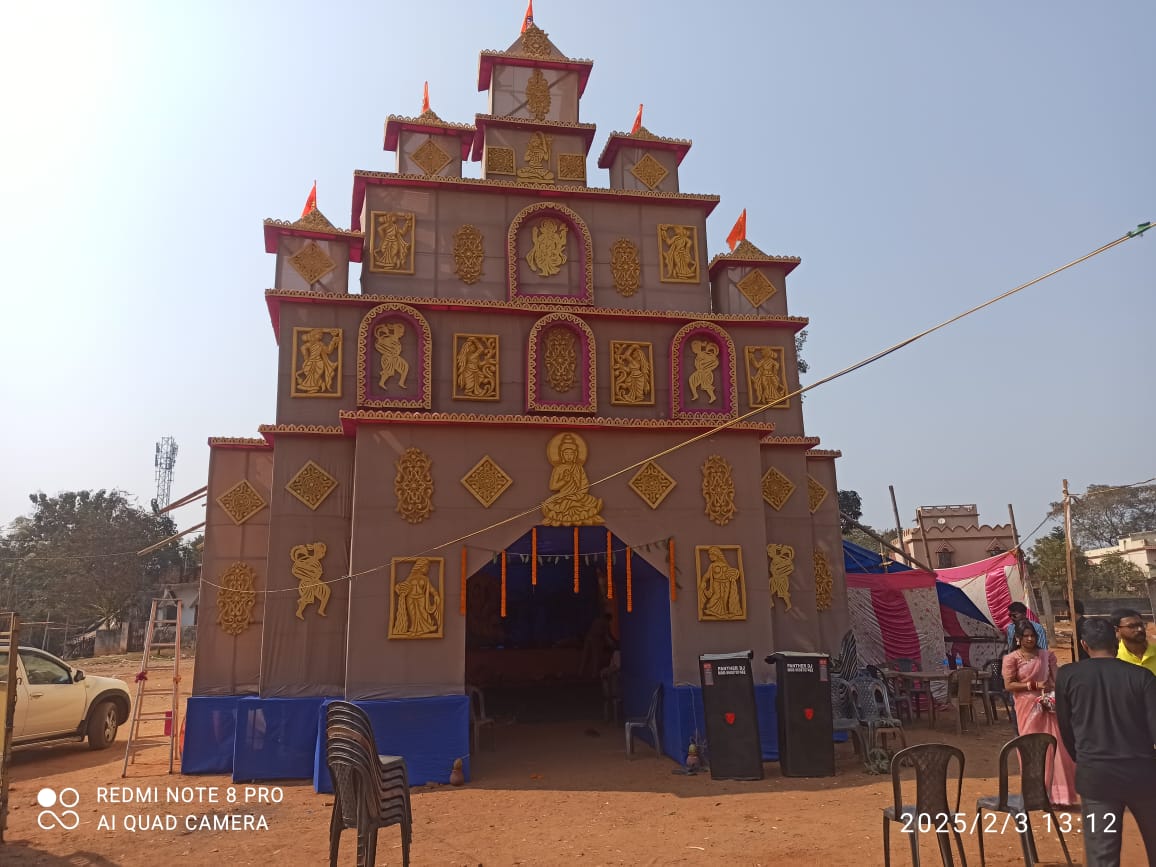 Saraswati Puja: Bahragora में शिक्षण संस्थानों से घरों तक गूँजी माँ सरस्वती की वंदना