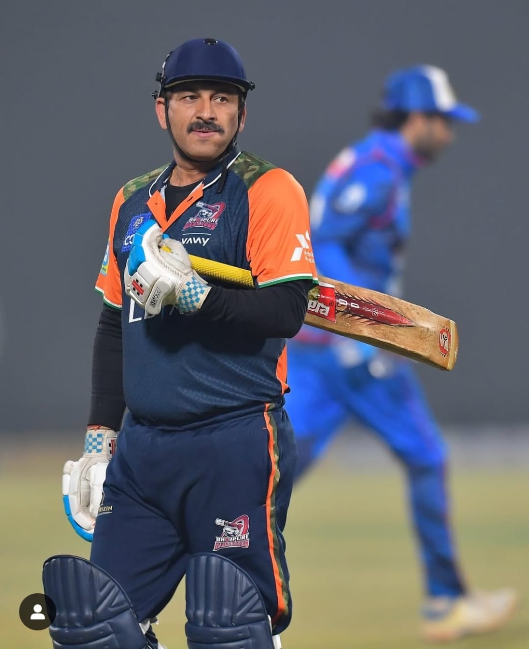 Delhi : भोजपुरी दबंग्स की धमाकेदार शुरुआत, मुंबई हीरोज को 8 विकेट से हराया