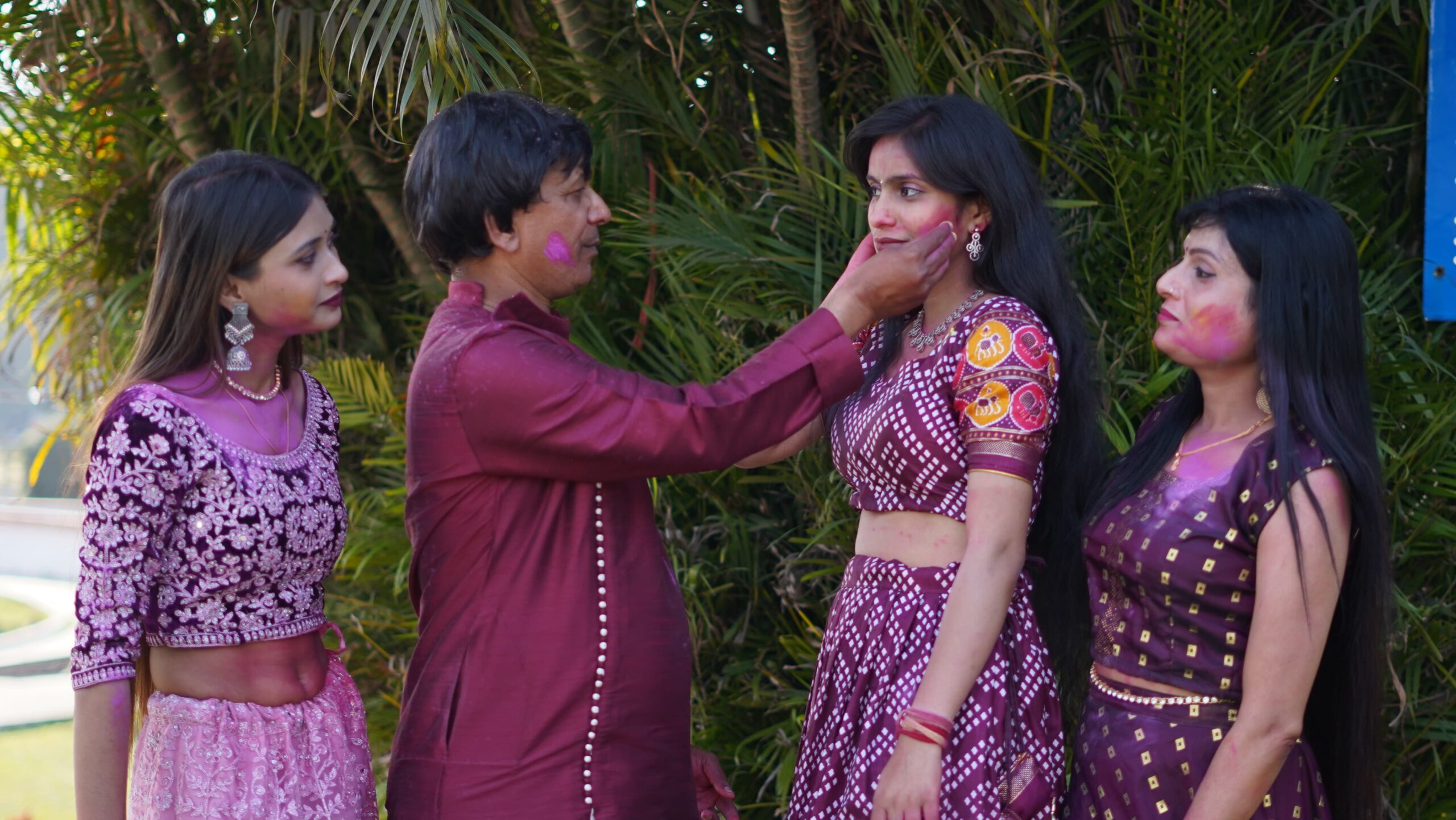 Jamshedpur : पत्रकार का होली गीत यूट्यूब पर मचा रहा धमाल