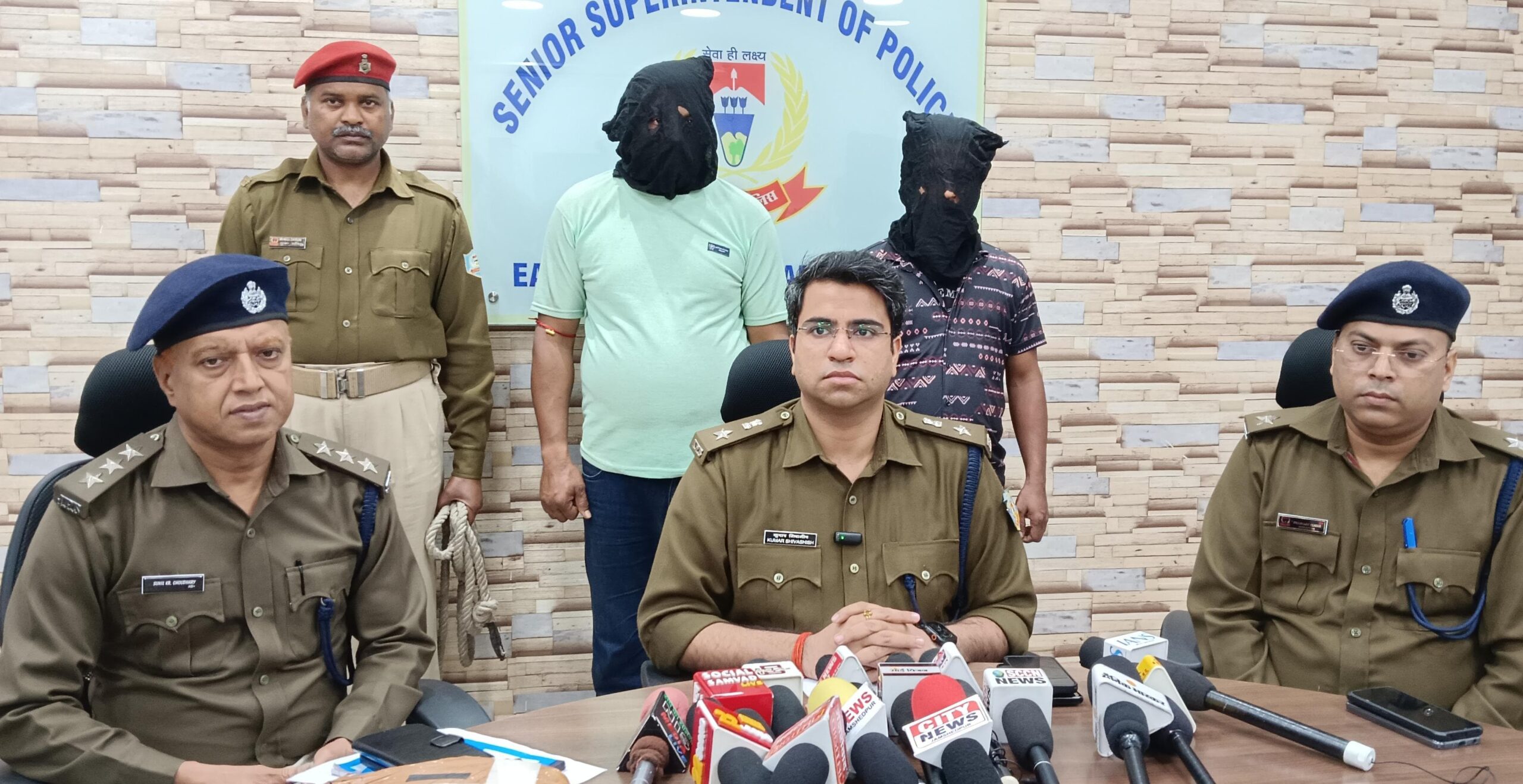 Jamshedpur : तीन किलो गांजा के साथ दो गिरफ्तार