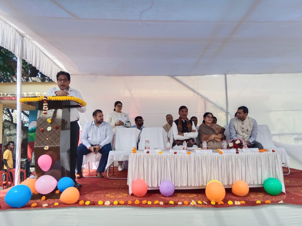 Seraikela : चांडिल अनुमंडल अस्पताल में केंद्रीय मंत्री संजय सेठ ने अल्ट्रासाउंड मशीन किया उद्घाटन