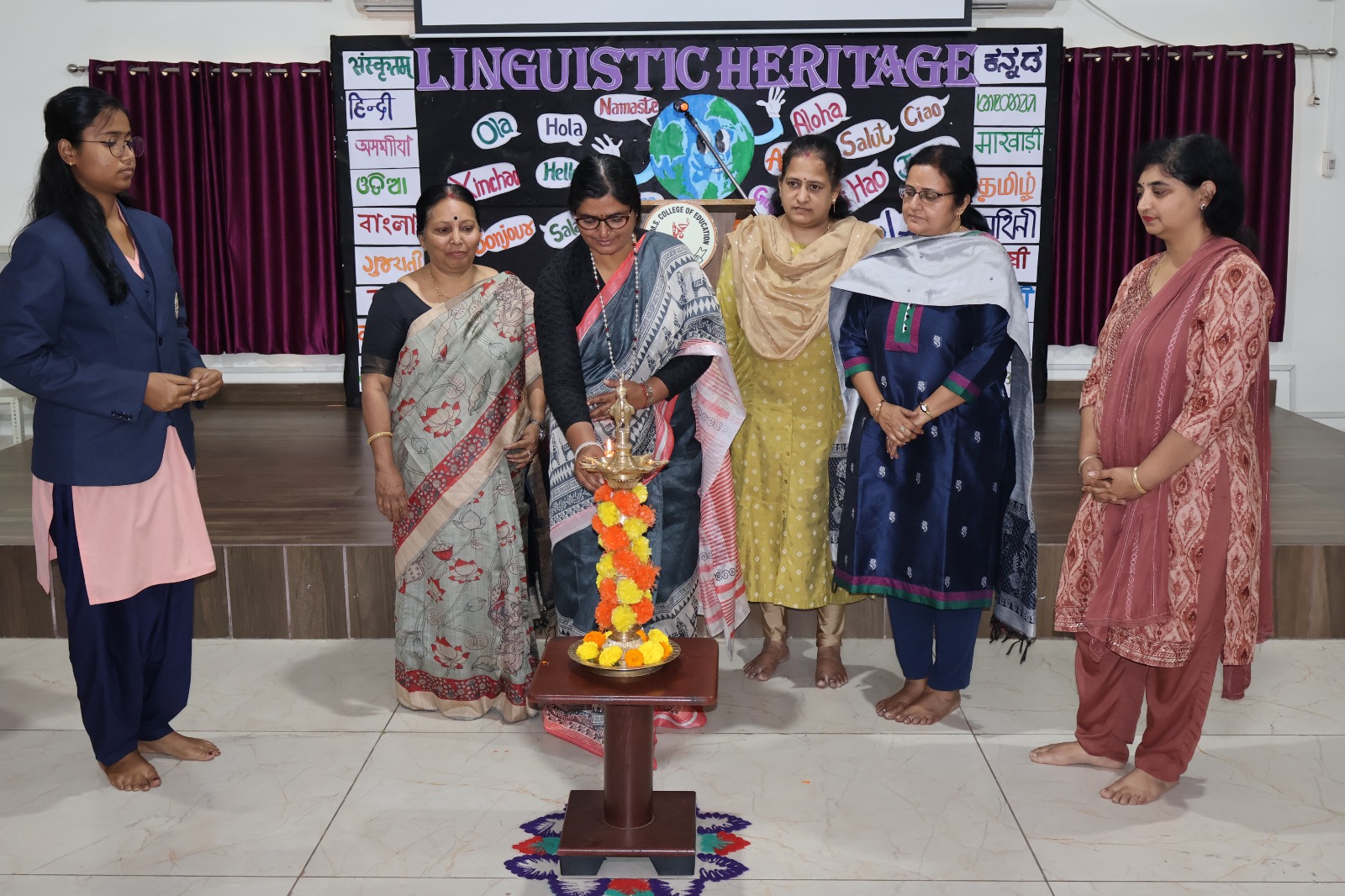 Jamshedpur : डीबीएमएस कॉलेज में अंतर्राष्ट्रीय मातृभाषा दिवस आयोजित
