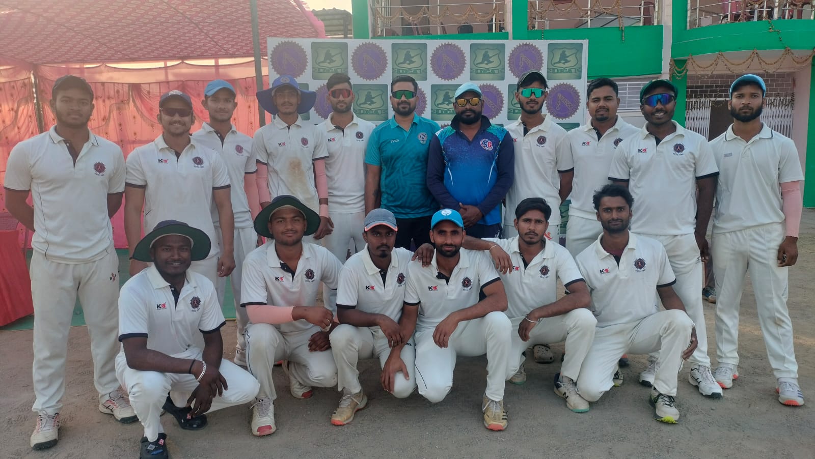 Sports: अंतर जिला अंडर-23 क्रिकेट प्रतियोगिता, क्वार्टर फाइनल में पश्चिमी सिंहभूम