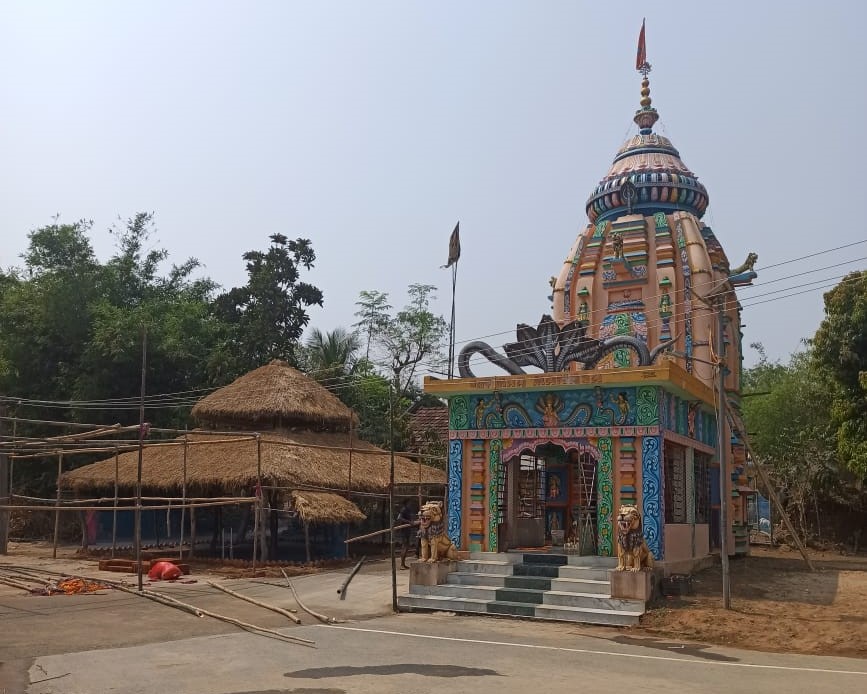 Baharagora : मां मनसा मंदिर के दूसरे वर्षगांठ पर पांच दिवसीय महायज्ञ का शुभारंभ