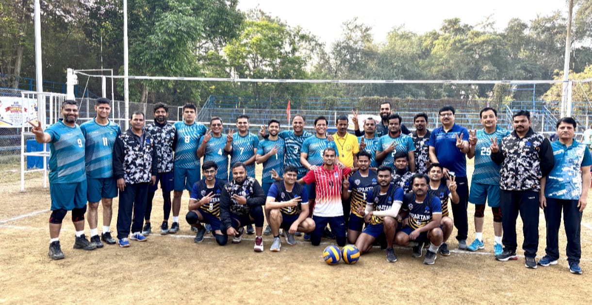 Sports: दिल्ली कॉरपोरेट को हराकर सेल किरीबुरु की फुटबॉल टीम ने सेमीफाइनल में बनाई जगह