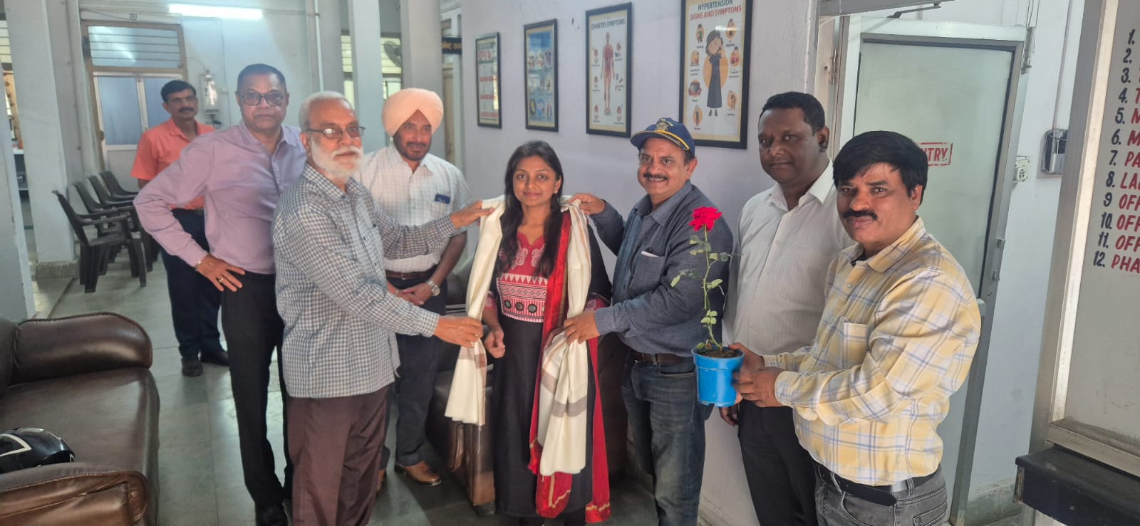 Jamshedpur: पूर्व सैनिक सेवा परिषद ने डॉक्टर तनुश्री दत्ता को उनके उत्कृष्ट कार्य के लिए किया सम्मानित