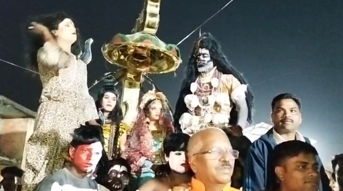 Bokaro : भगवान भोलेनाथ की धूमधाम से निकाली गई बारात